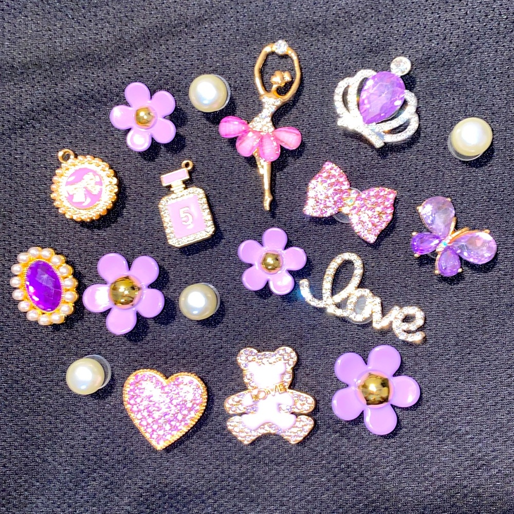 Luxurious Bling Jewelry Set of 18 Metal & Plastic Mix Crocs Shoes Charms